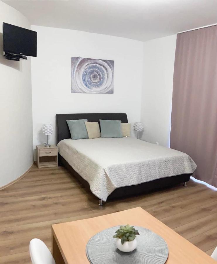 Jade Apartman Heviz Exterior photo